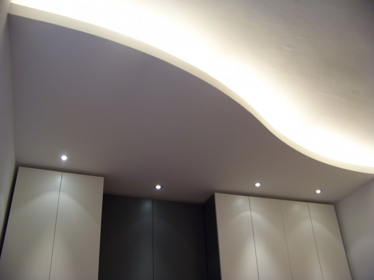 Kleiderschrank